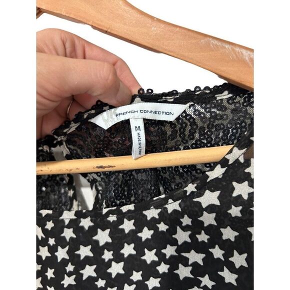 French Connection FCUK Star Sequin Back Short Sleeve Blouse Size M Chiffon - Picture 3 of 10